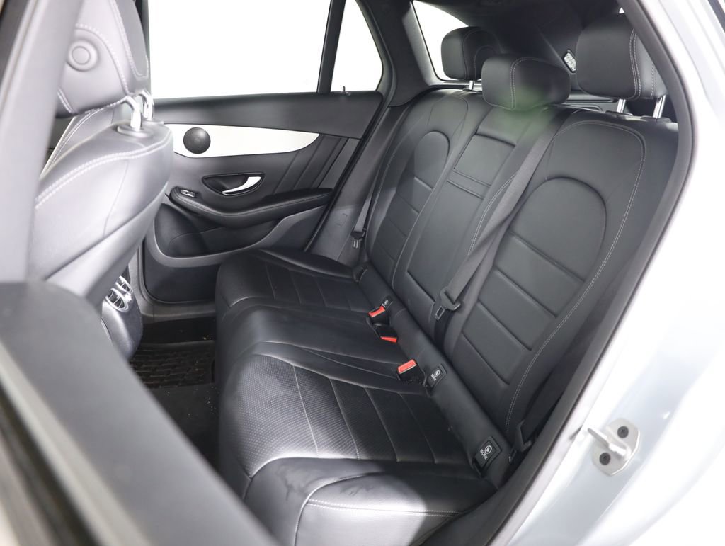 Used 2022 Mercedes-Benz GLC 300 4MATIC image 36