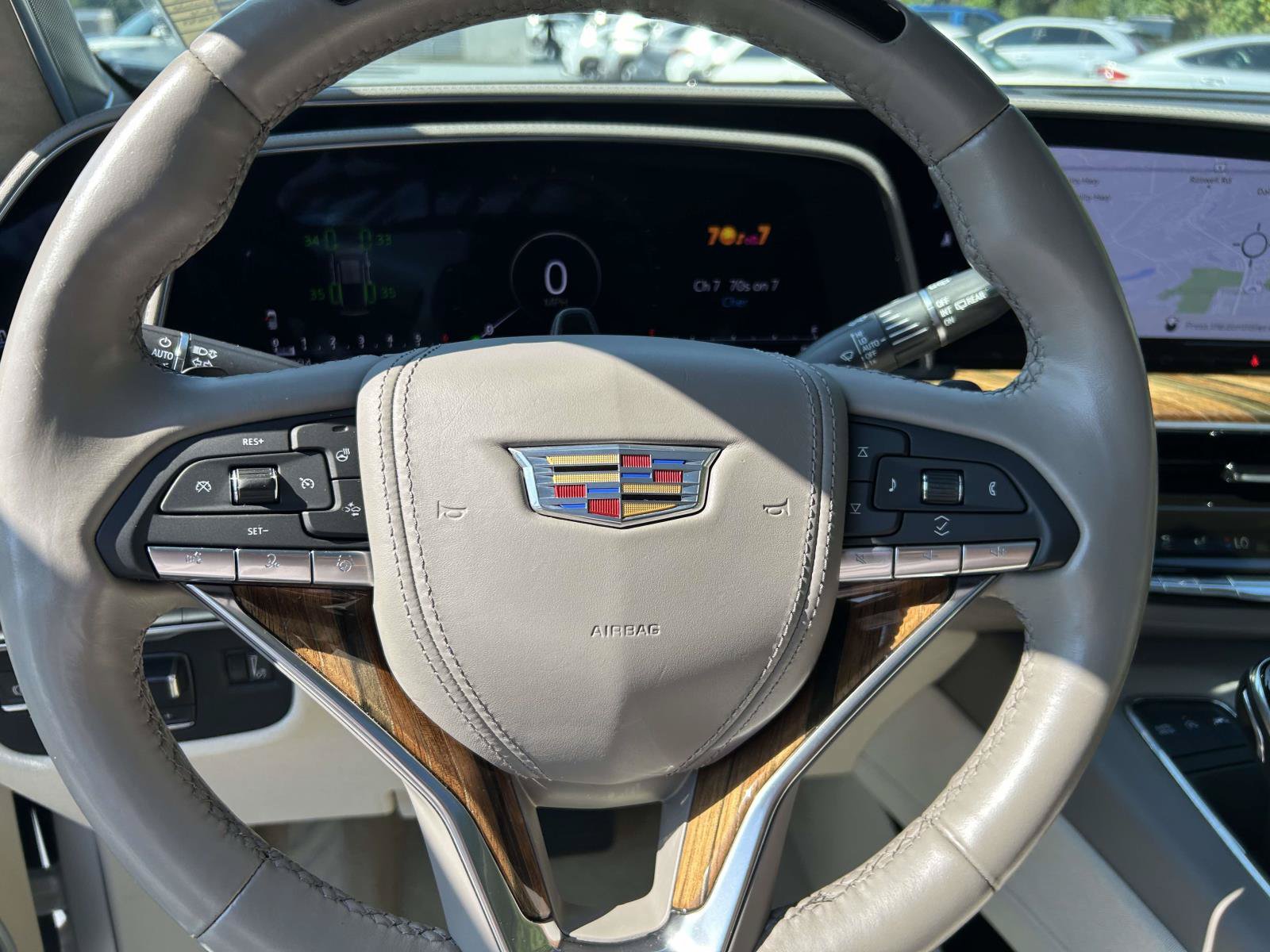 Certified 2023 Cadillac Escalade Sport Platinum w/ LPO, ONYX Package AWD/4WD image 24