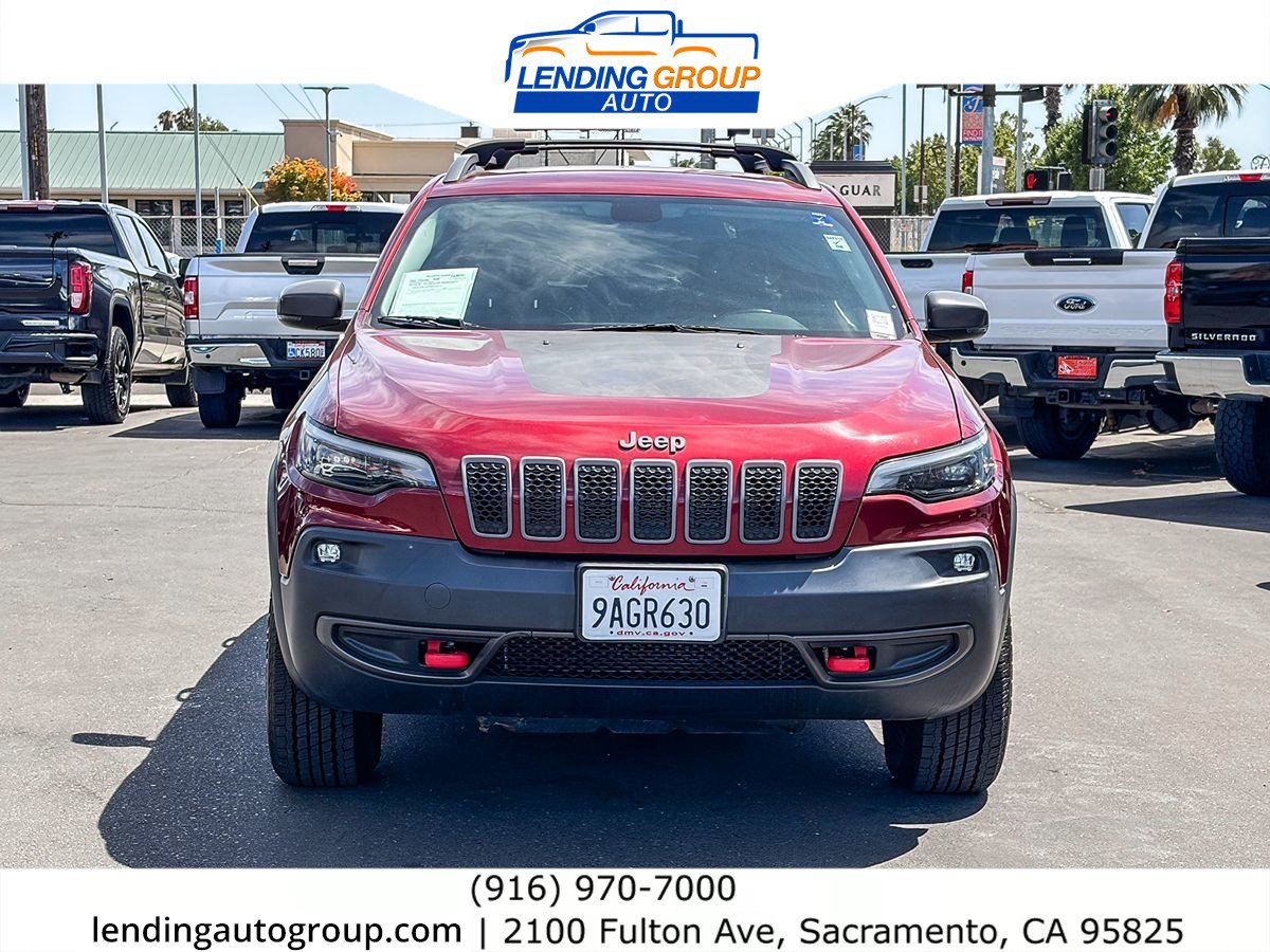 Used 2019 Jeep Cherokee Trailhawk AWD/4WD image 6