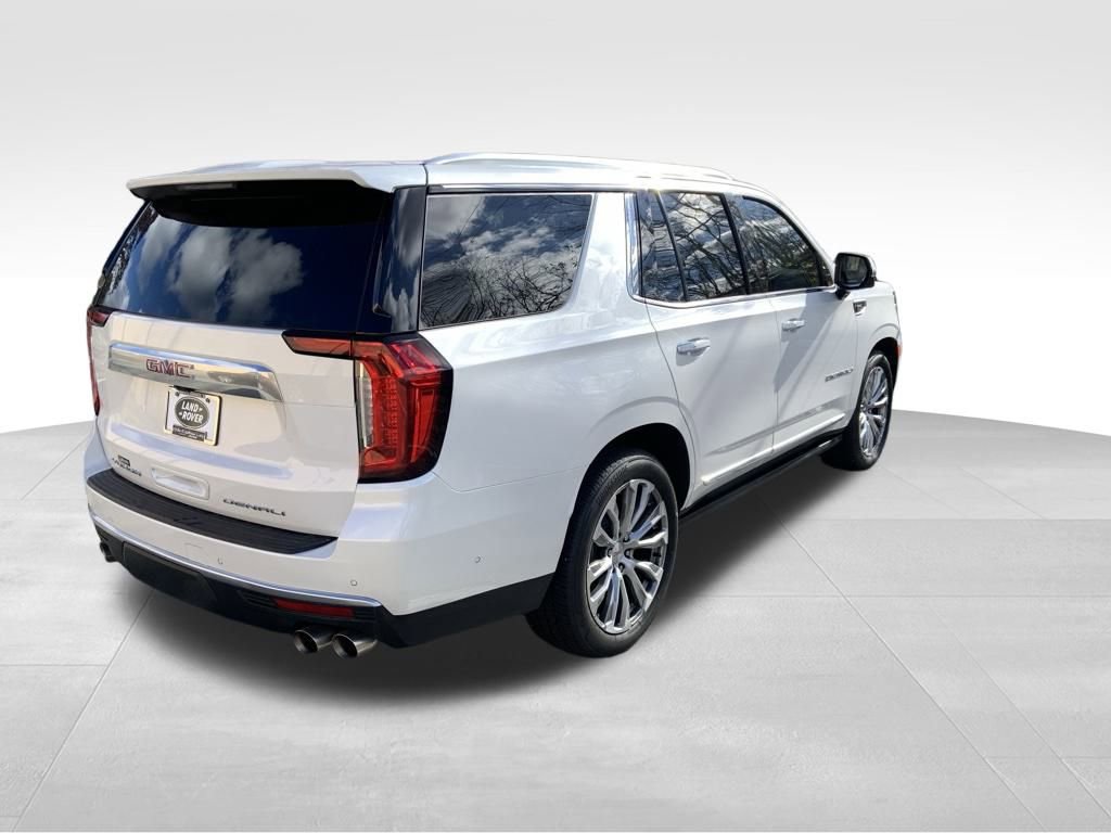 Used 2024 GMC Yukon Denali w/ Advanced Technology Package image 8