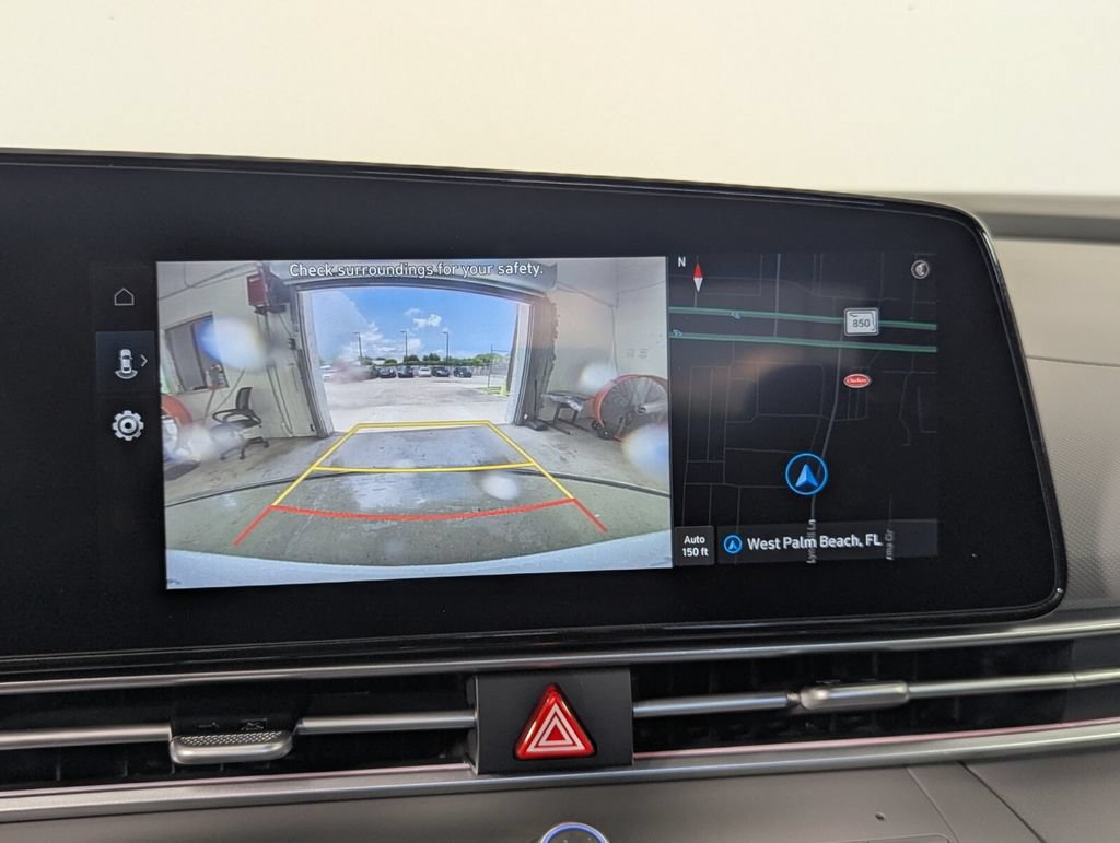 New 2026 Hyundai Elantra SEL FWD image 19