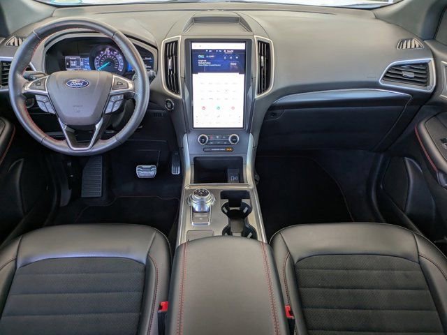 Certified 2024 Ford Edge ST-Line image 4