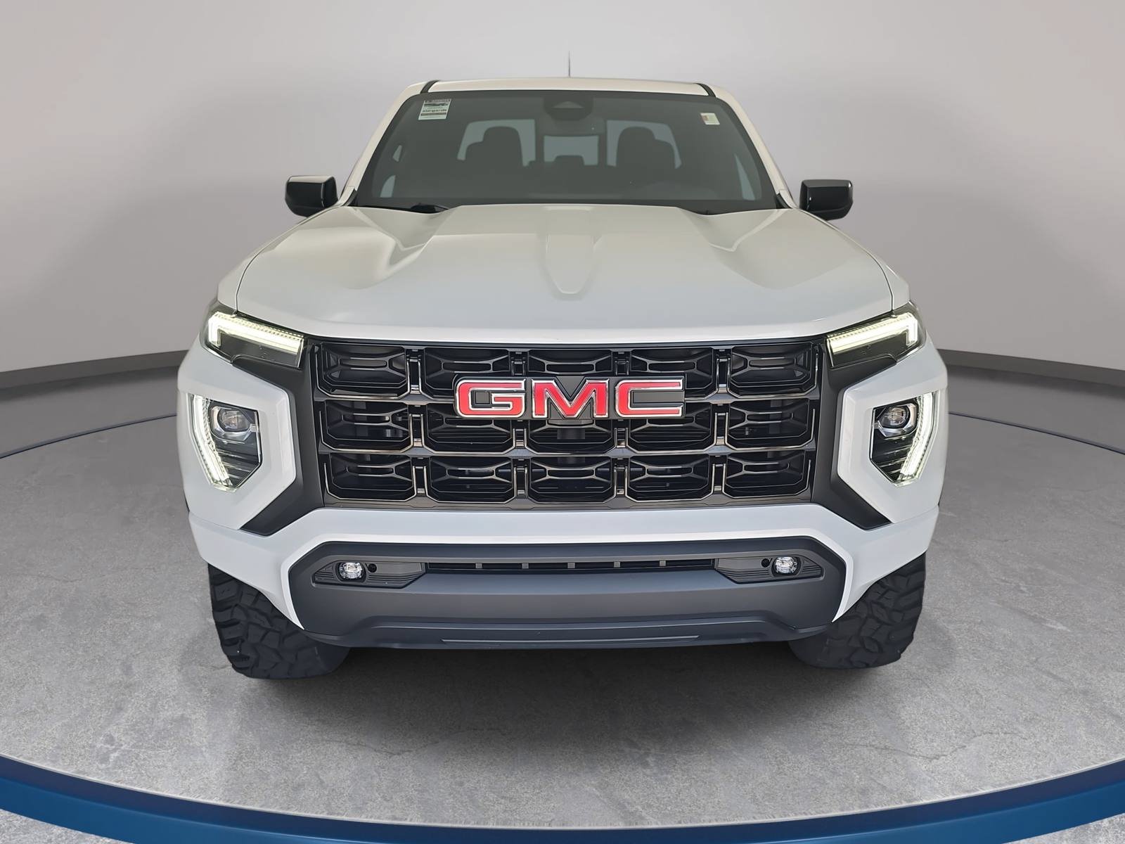 Used 2025 GMC Canyon Elevation w/ Convenience Package AWD/4WD image 2