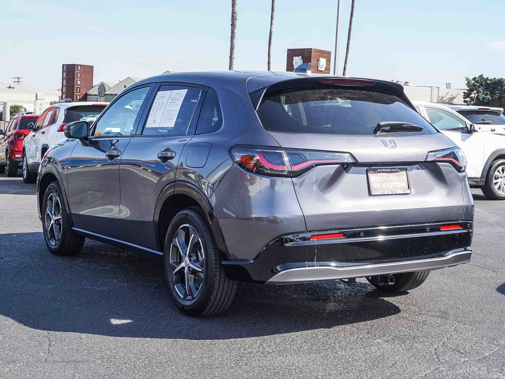 Used 2025 Honda HR-V EX-L image 4