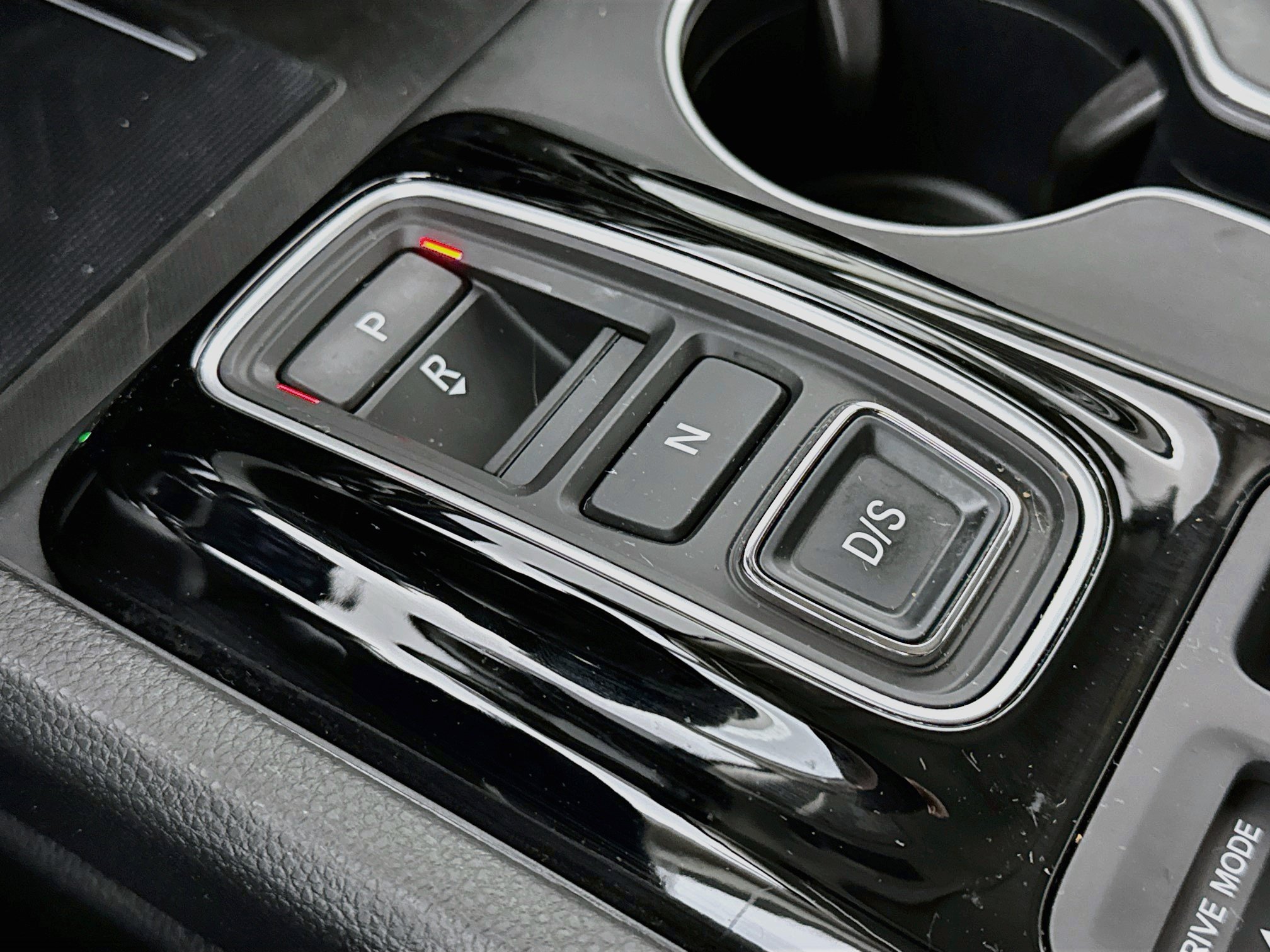 Certified 2023 Honda Pilot Touring image 17