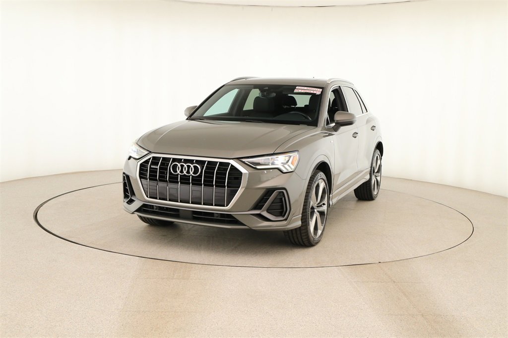Used 2020 Audi Q3 2.0T Premium Plus w/ Premium Plus Package image 12