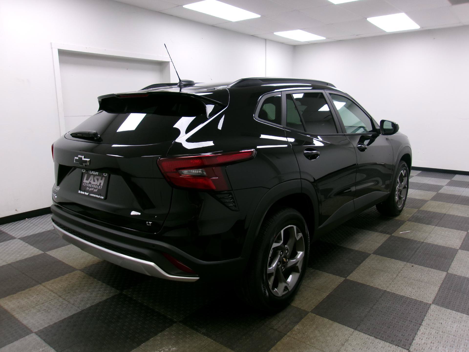 New 2026 Chevrolet Trax LT w/ Driver Confidence Package FWD image 13