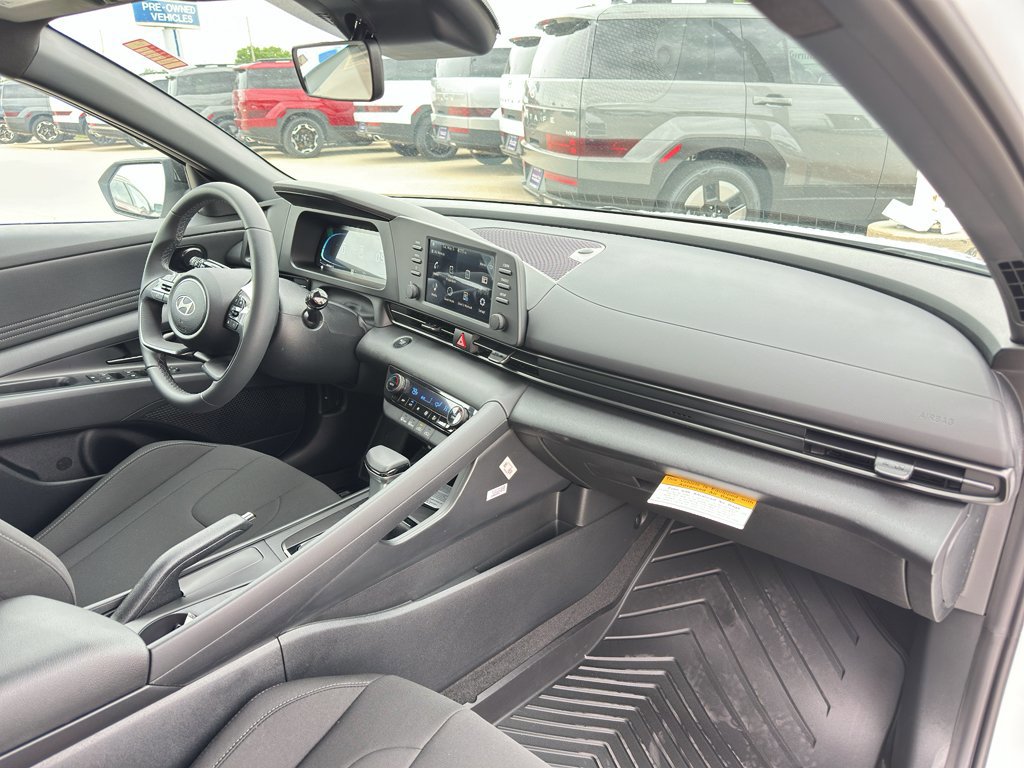 New 2026 Hyundai Elantra Sport FWD image 26