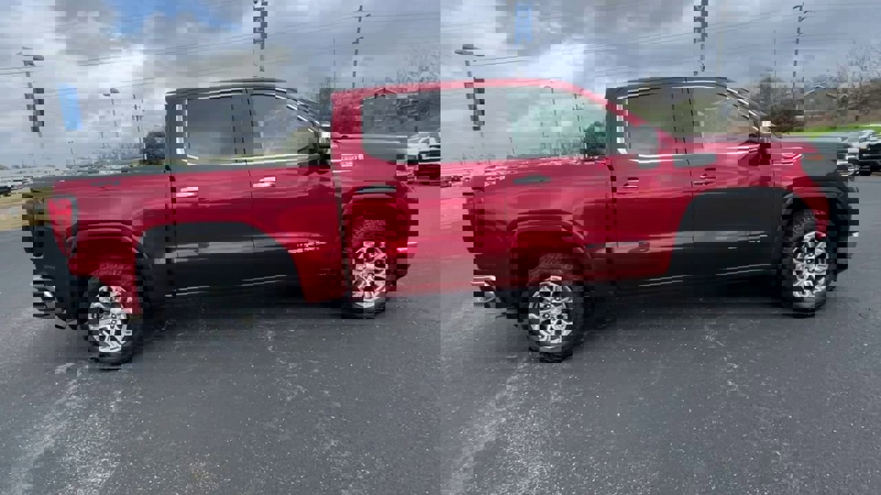 Used 2022 GMC Sierra 1500 SLT w/ SLT Convenience Package image 9