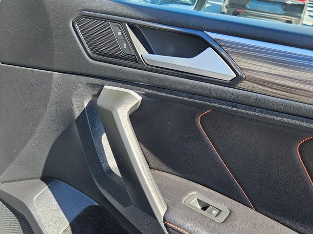 Used 2024 Volkswagen Tiguan Wolfsburg Edition image 29