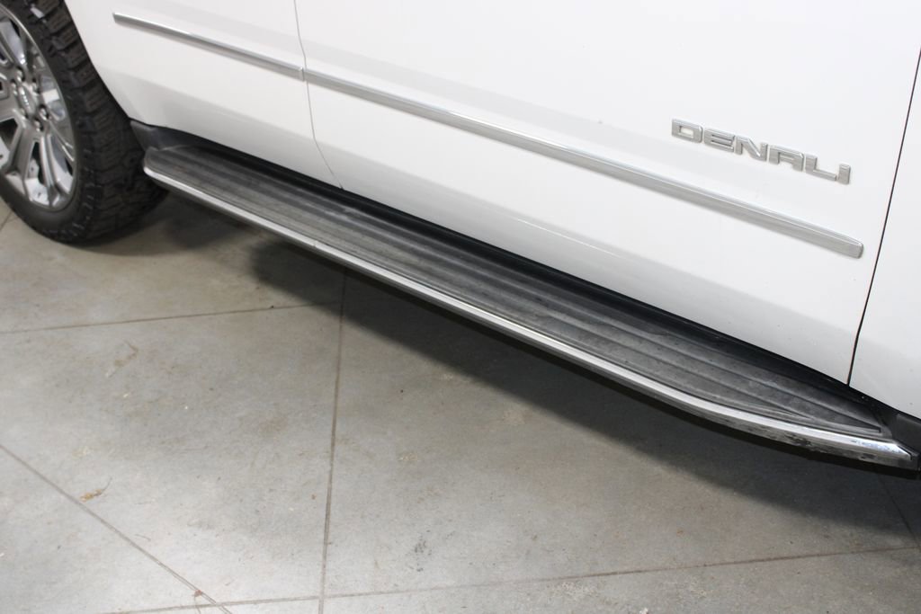 Used 2016 GMC Yukon Denali w/ Open Road Package image 13