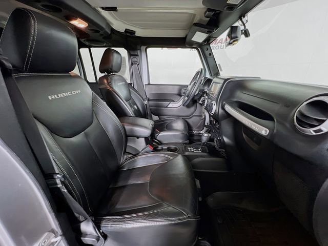 Used 2014 Jeep Wrangler Unlimited Rubicon image 36