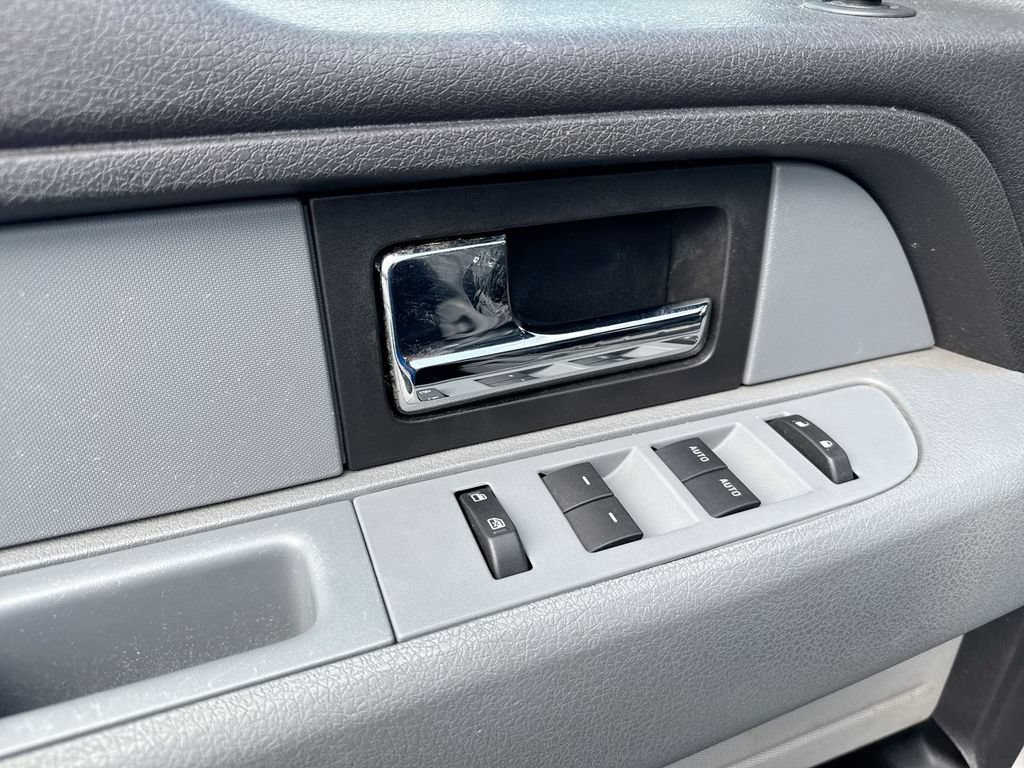 Used 2013 Ford F150 XLT w/ Luxury Equipment Group AWD/4WD image 20