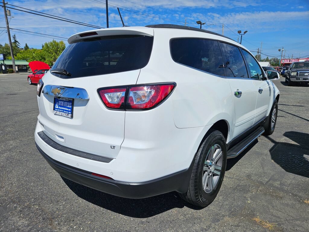Used 2017 Chevrolet Traverse LT FWD image 5