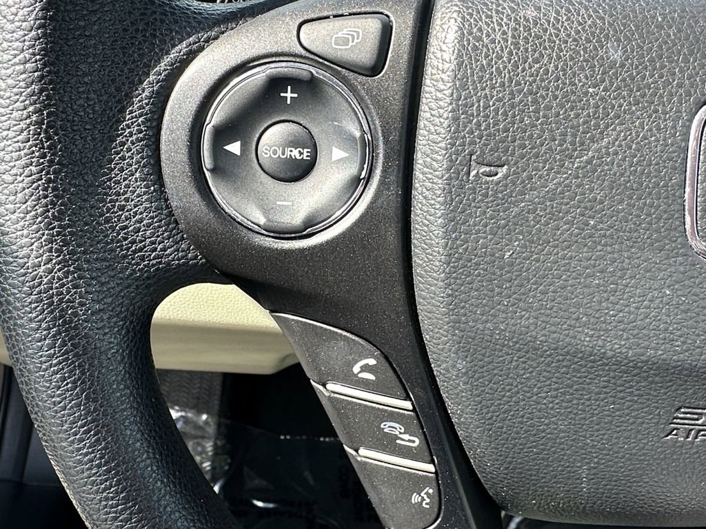 Used 2014 Honda Accord EX image 19