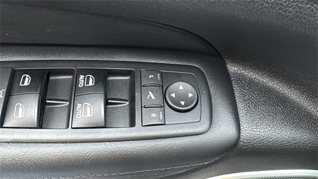 Used 2018 Jeep Grand Cherokee Summit image 14