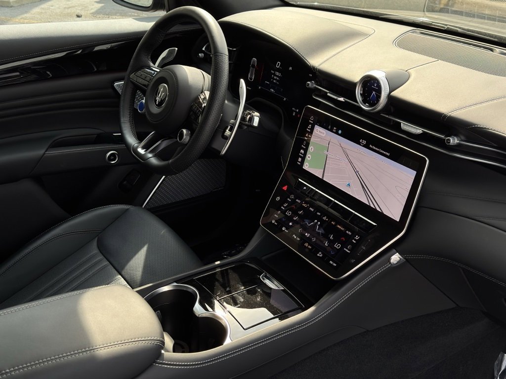 New 2024 Maserati Grecale GT image 28