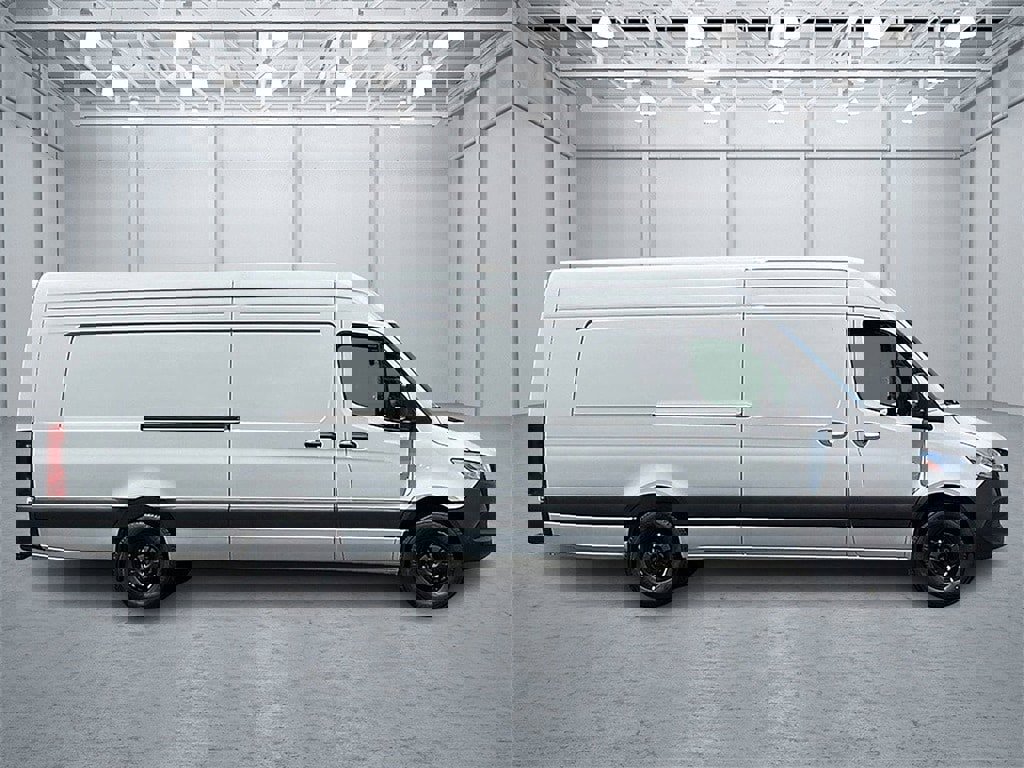 New 2025 Mercedes-Benz Sprinter 2500 image 4
