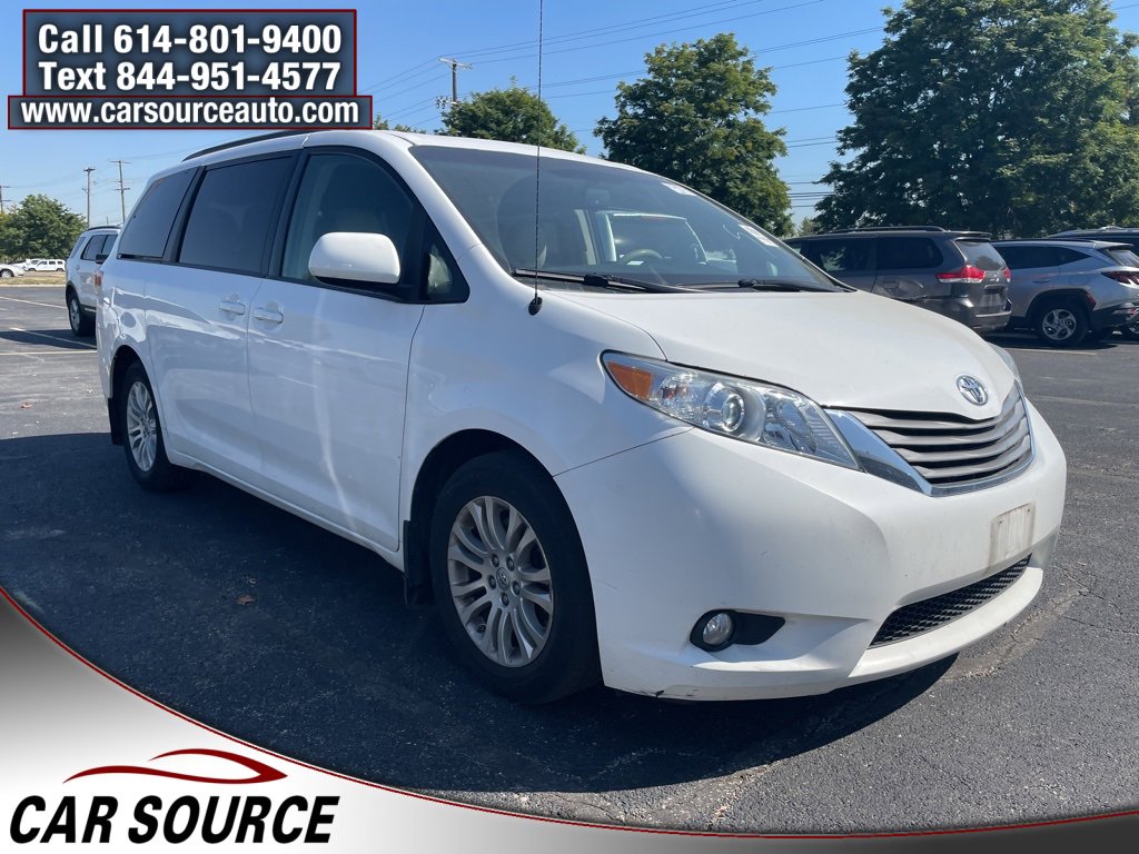 Used 2014 Toyota Sienna L image 10