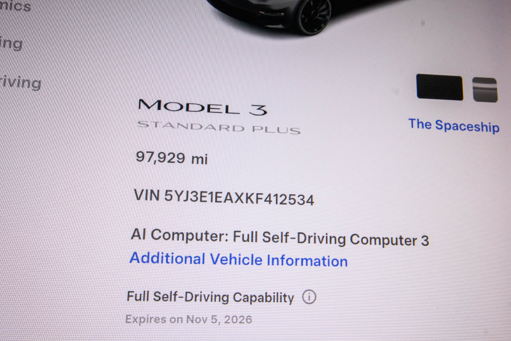 Used 2019 Tesla Model 3 Standard Range Plus RWD image 19