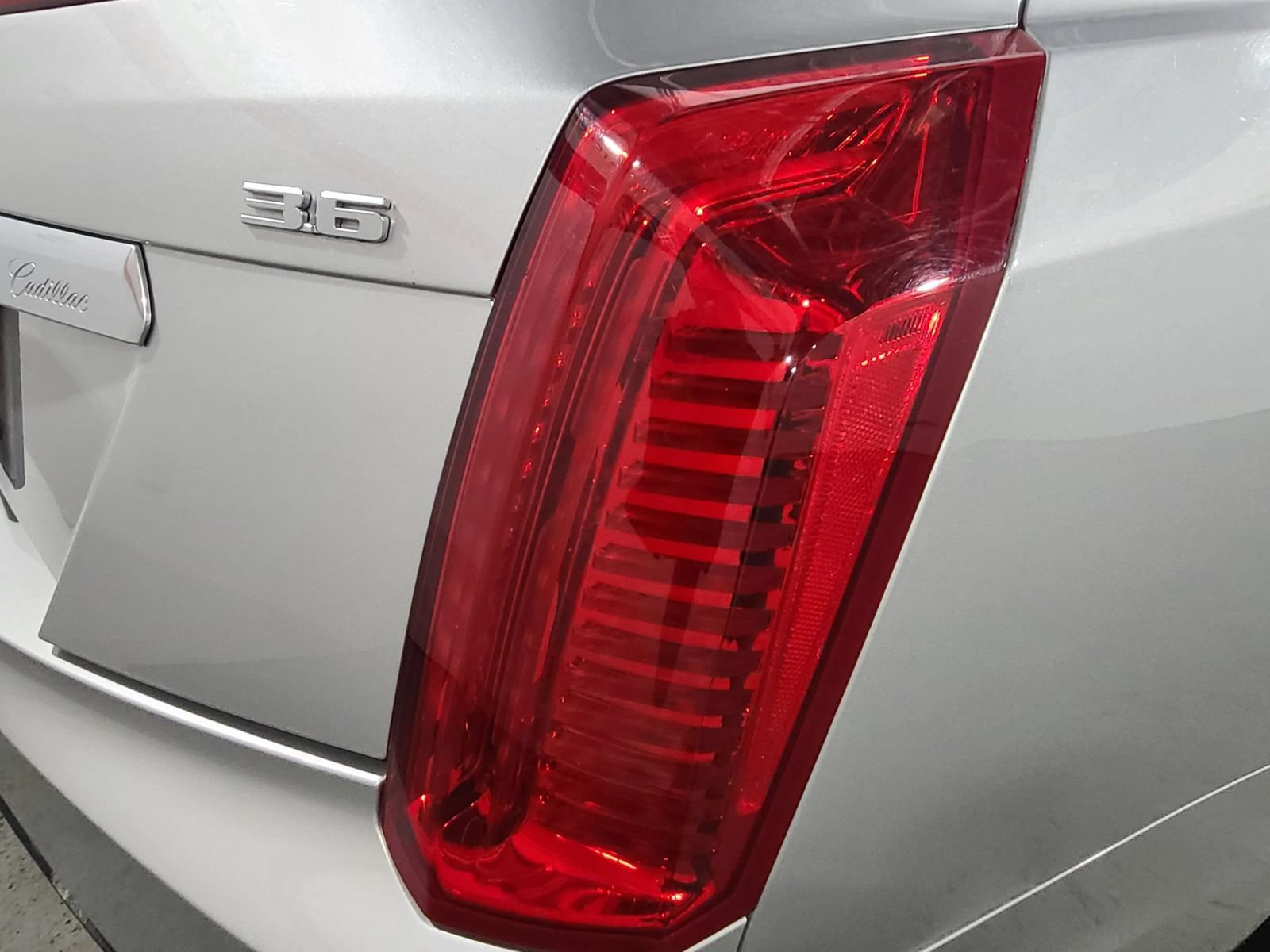 Used 2019 Cadillac CTS Luxury RWD image 11