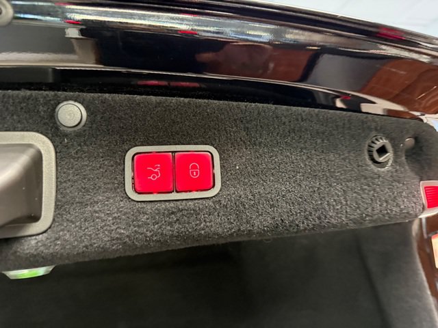 Used 2019 Mercedes-Benz S 63 AMG S 4MATIC Sedan image 39