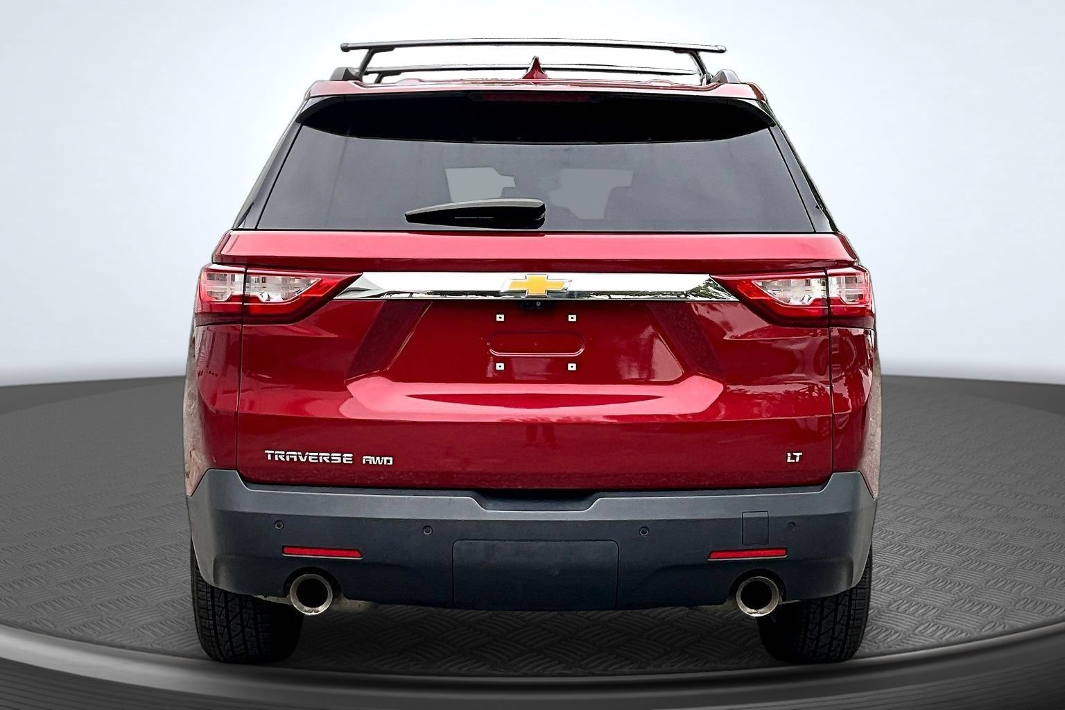 Used 2019 Chevrolet Traverse LT w/ LT Premium Package AWD/4WD image 4
