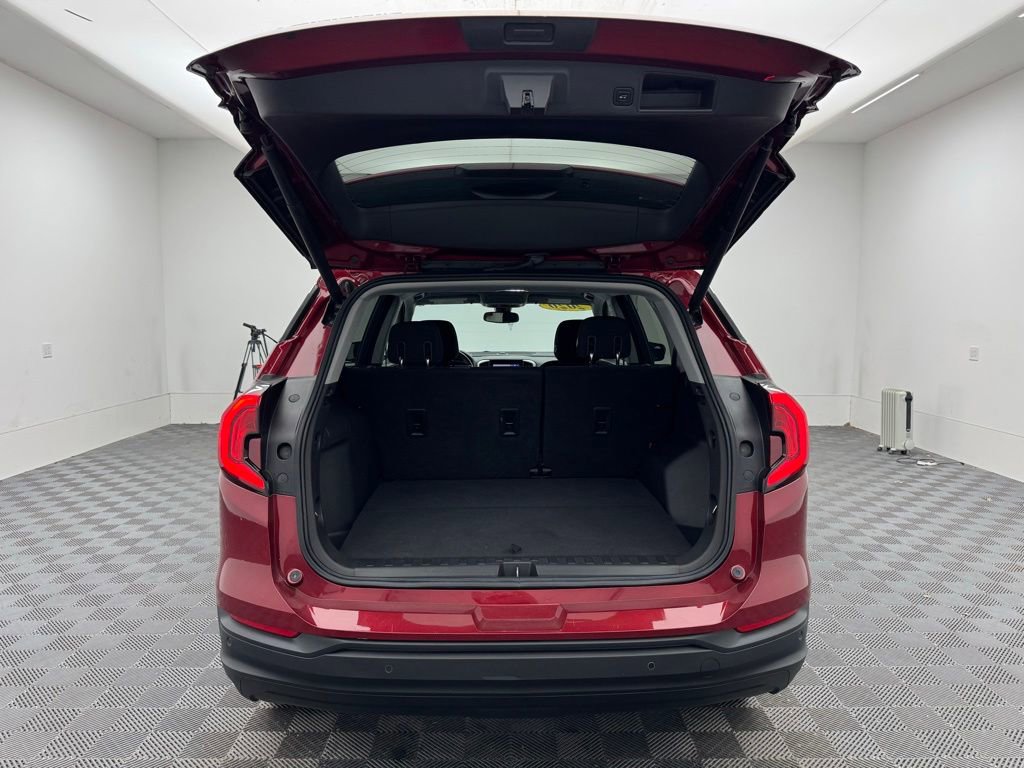 Used 2020 GMC Terrain SLE w/ Driver Convenience Package FWD image 7