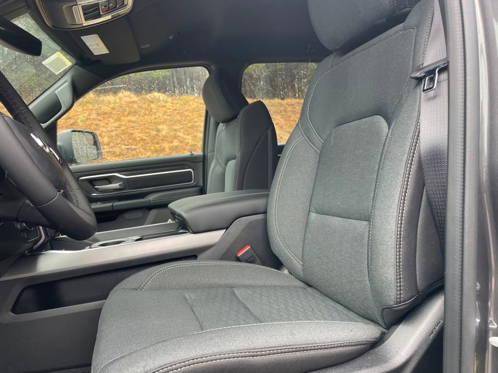 New 2026 RAM 1500 4x4 Crew Cab image 12