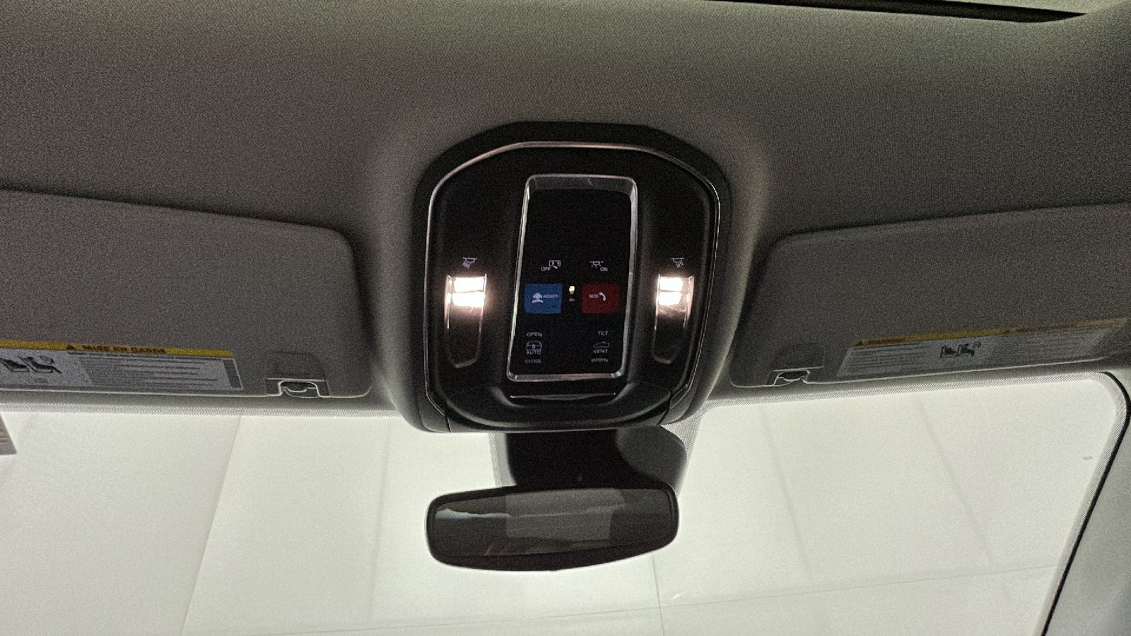 Used 2024 Jeep Grand Cherokee Laredo X AWD/4WD image 31