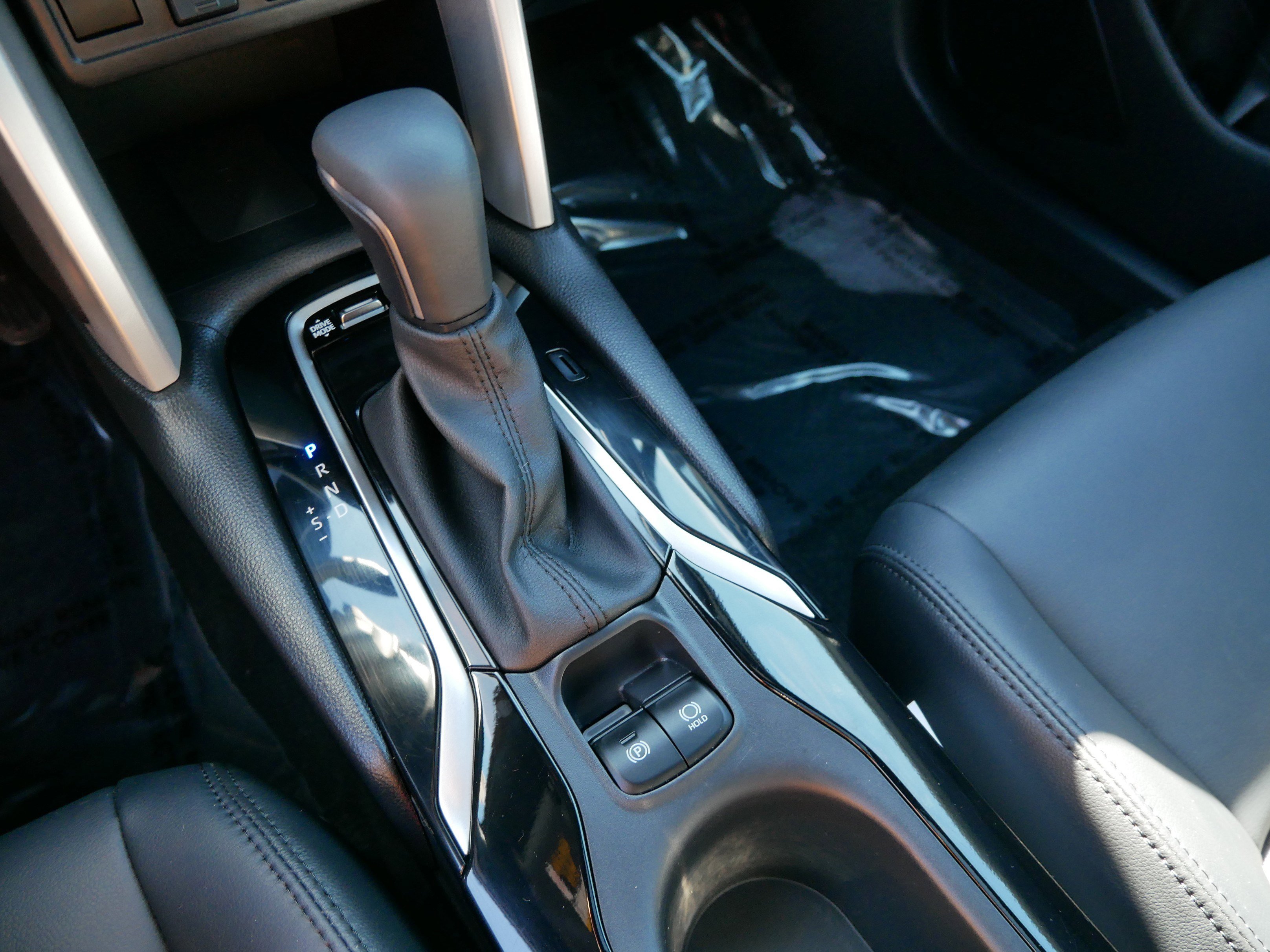 Used 2023 Toyota Corolla Cross XSE w/ Convenience Package image 24