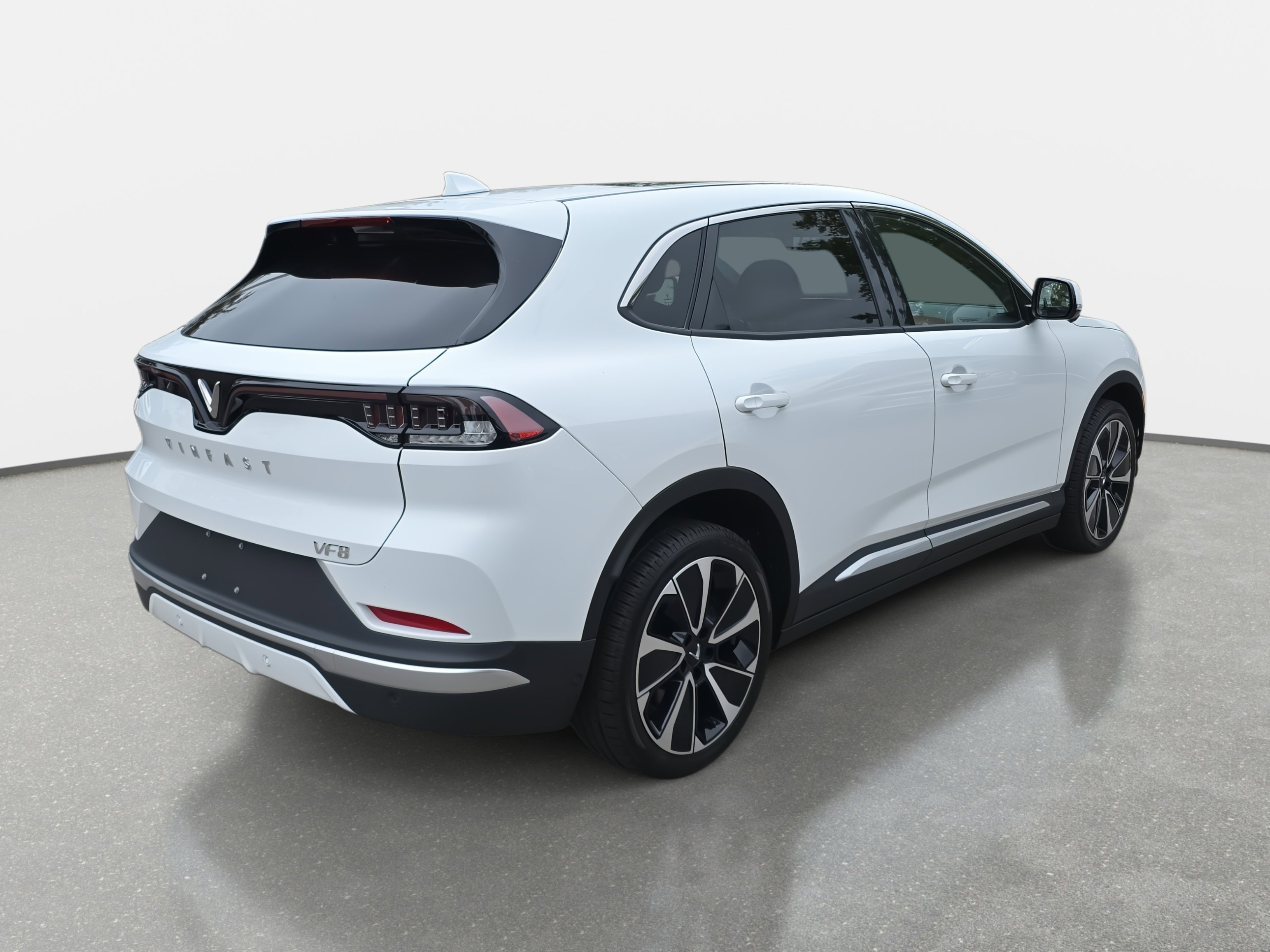 New 2025 VinFast VF 8 Plus image 5