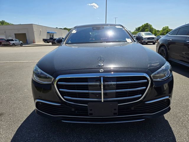 Used 2023 Mercedes-Benz S 580 4MATIC Sedan image 2