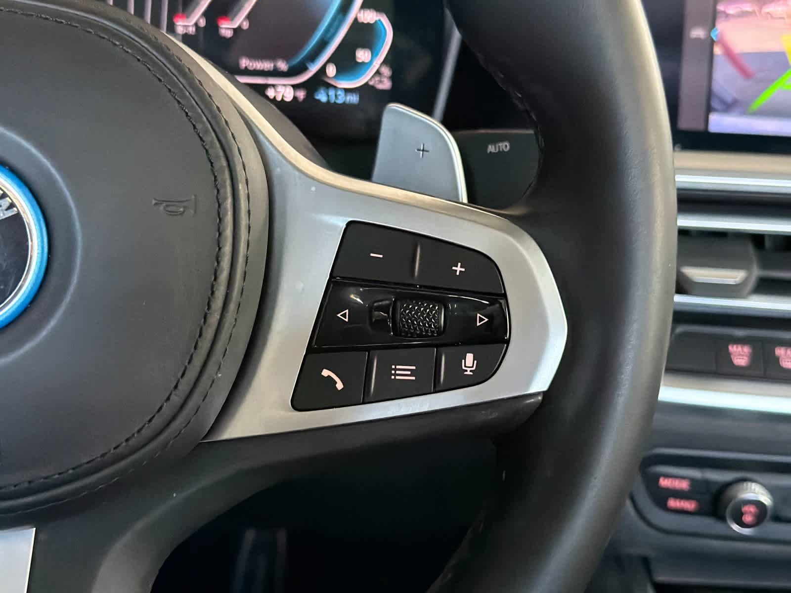 Used 2022 BMW 330e w/ M Sport Package RWD image 27