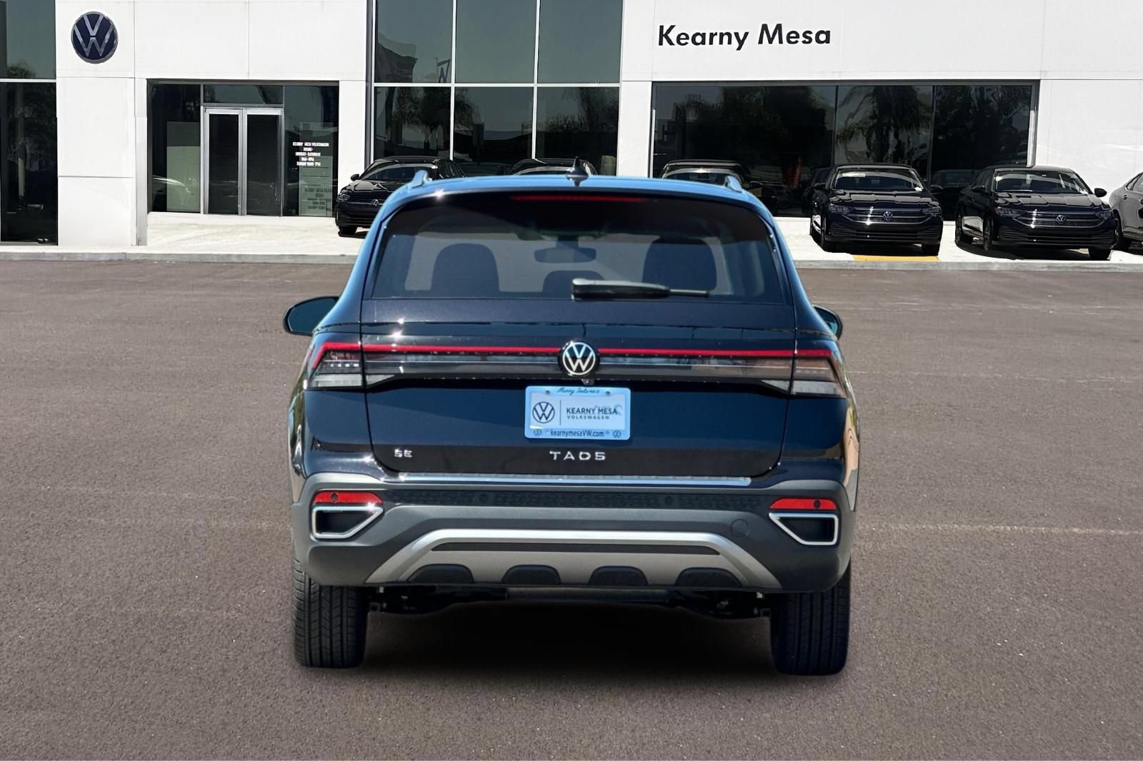 New 2026 Volkswagen Taos SE FWD image 5