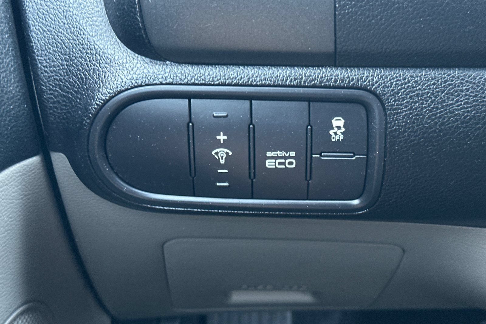 Used 2016 Kia Forte LX FWD image 25