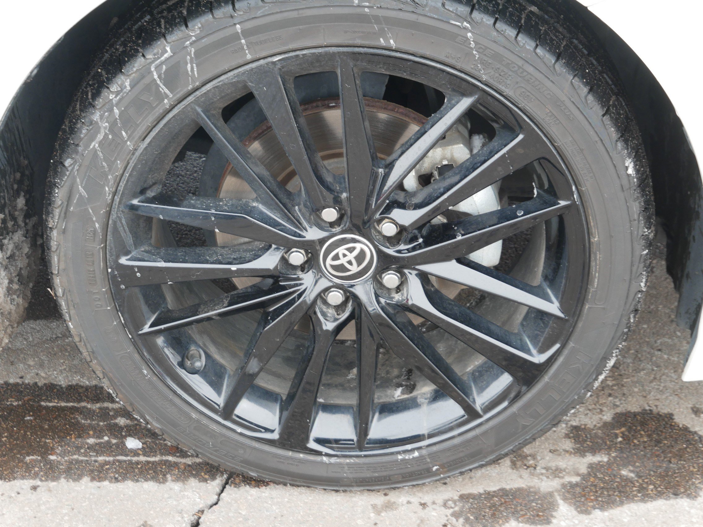 Used 2023 Toyota Camry XSE FWD image 15