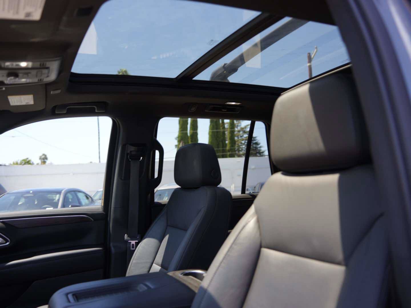 Used 2021 Chevrolet Tahoe LT AWD/4WD image 19
