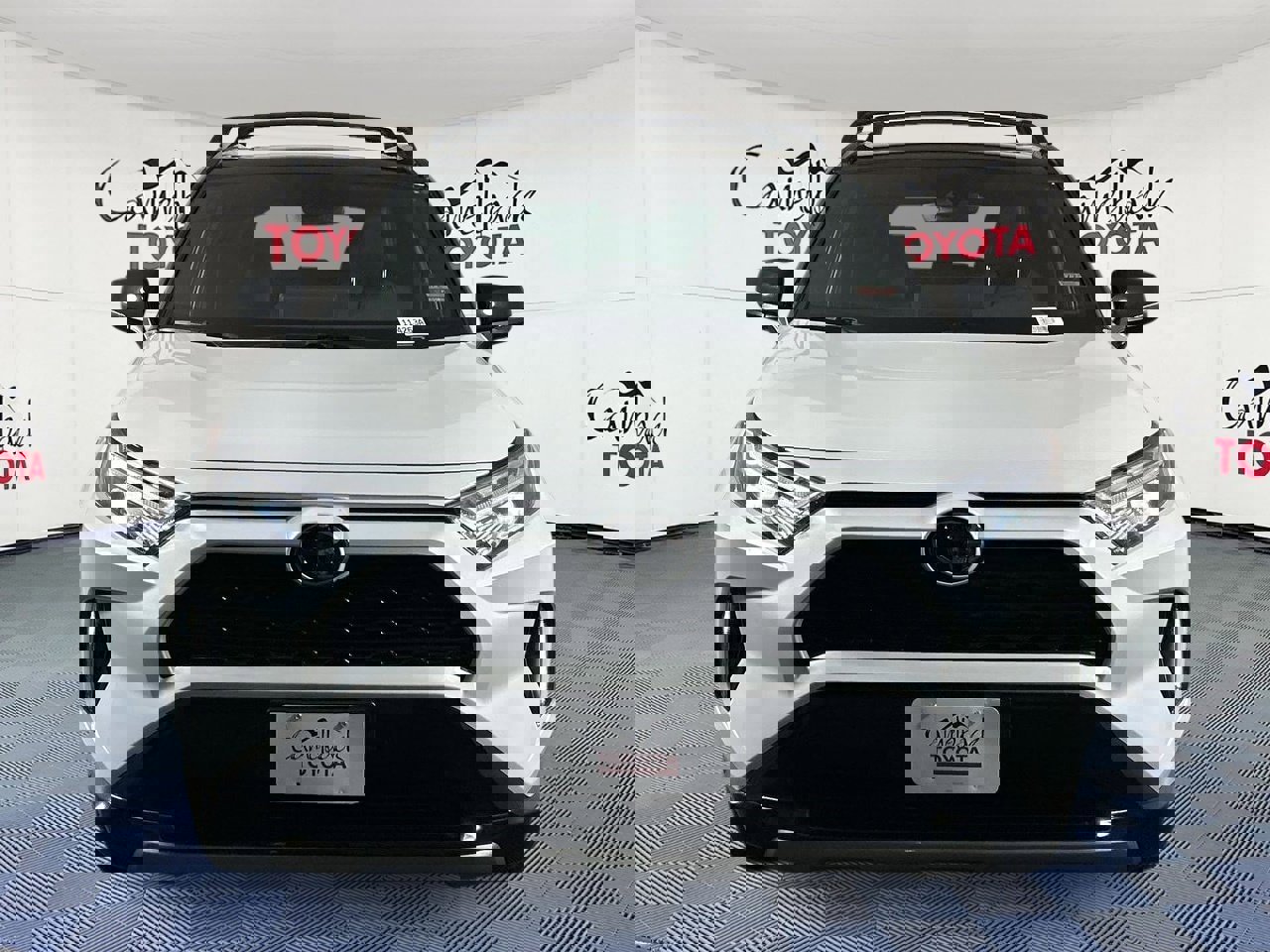 Used 2025 Toyota RAV4 XSE image 3