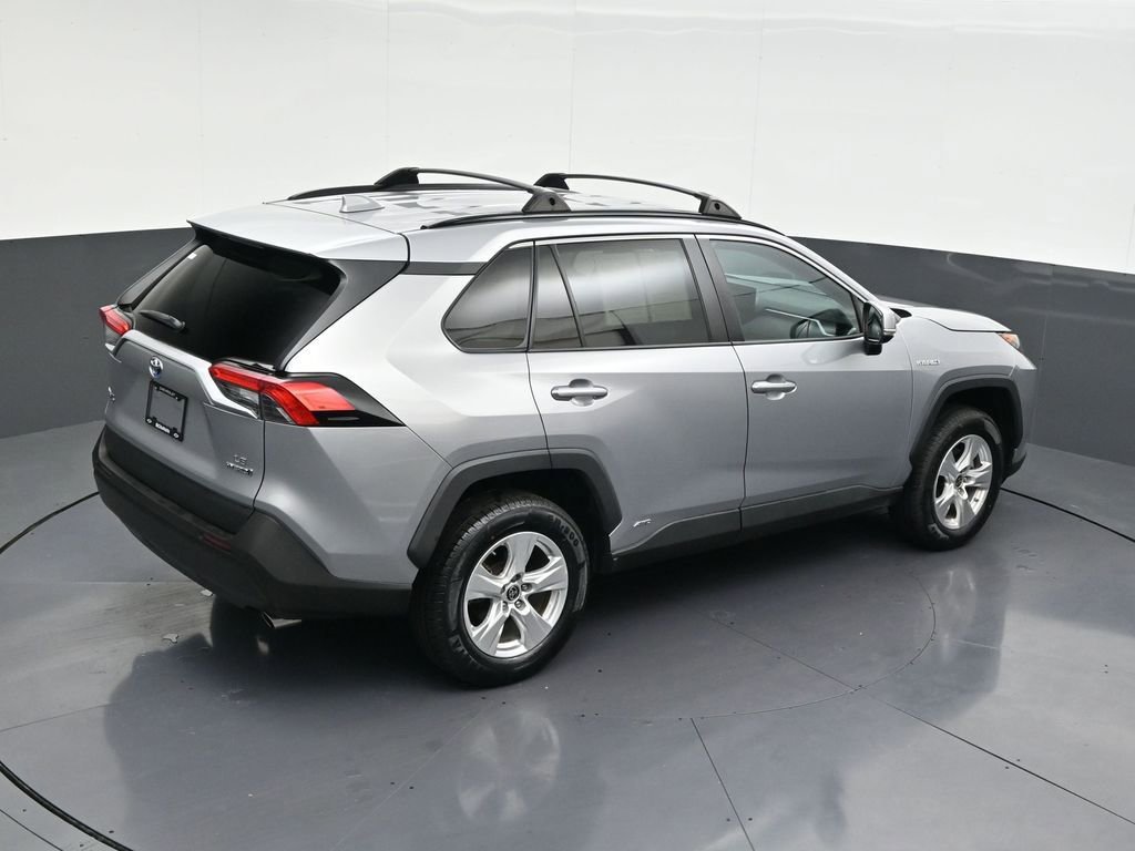 Used 2021 Toyota RAV4 LE image 20