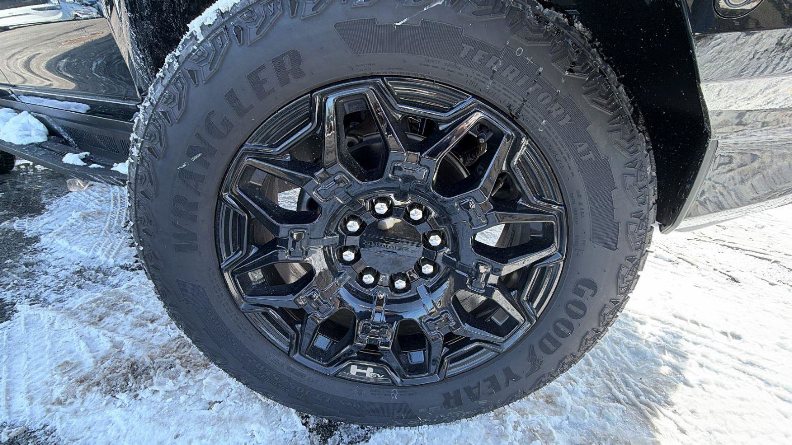 New 2026 GMC Hummer EV 4x4 Crew Cab image 9