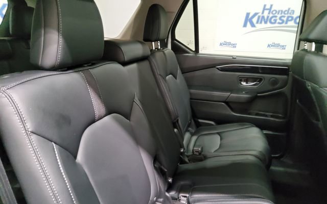 Used 2025 Honda Pilot Touring image 19