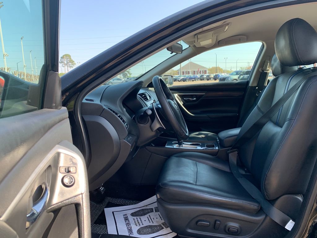 Used 2018 Nissan Altima 2.5 SR w/ SR Special Edition image 22