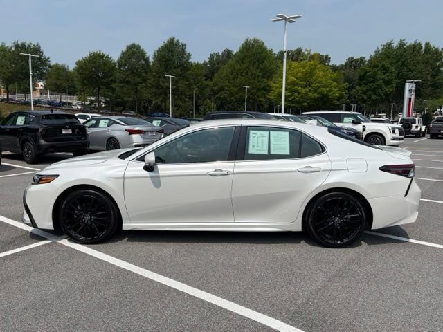 Used 2024 Toyota Camry XSE FWD image 2