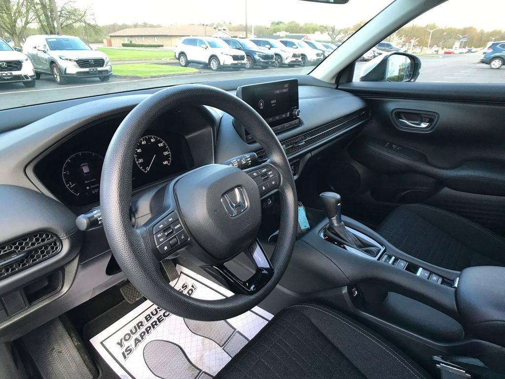 Certified 2023 Honda HR-V LX image 18