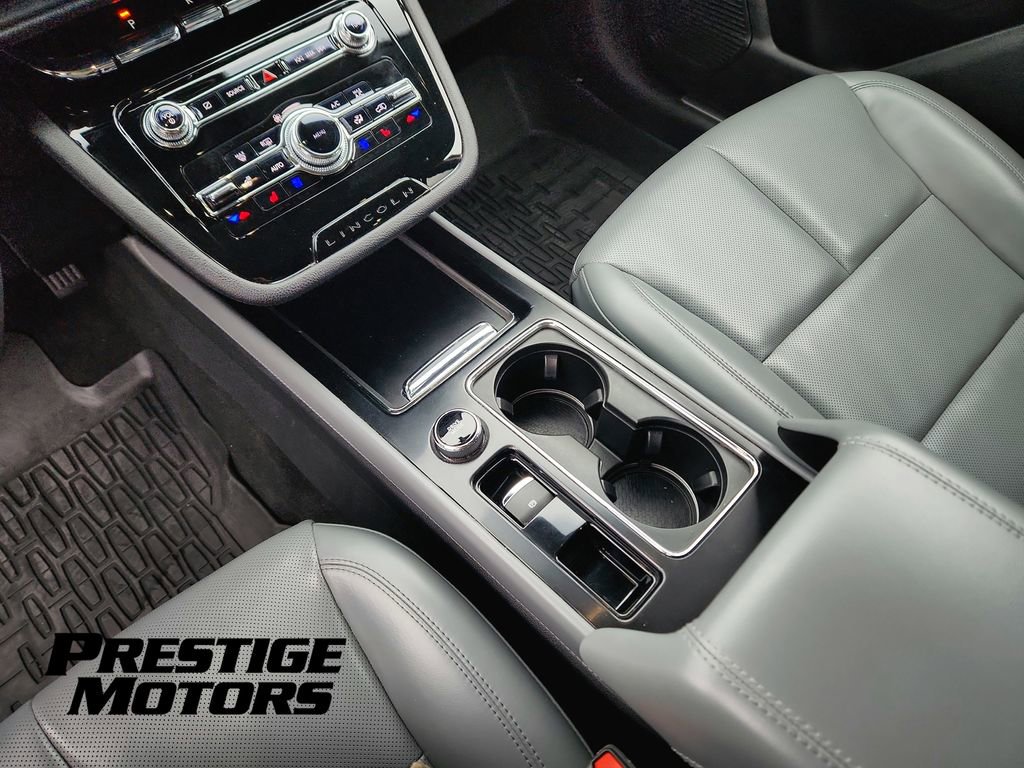 Used 2022 Lincoln Corsair AWD w/ Equipment Group 101A image 15