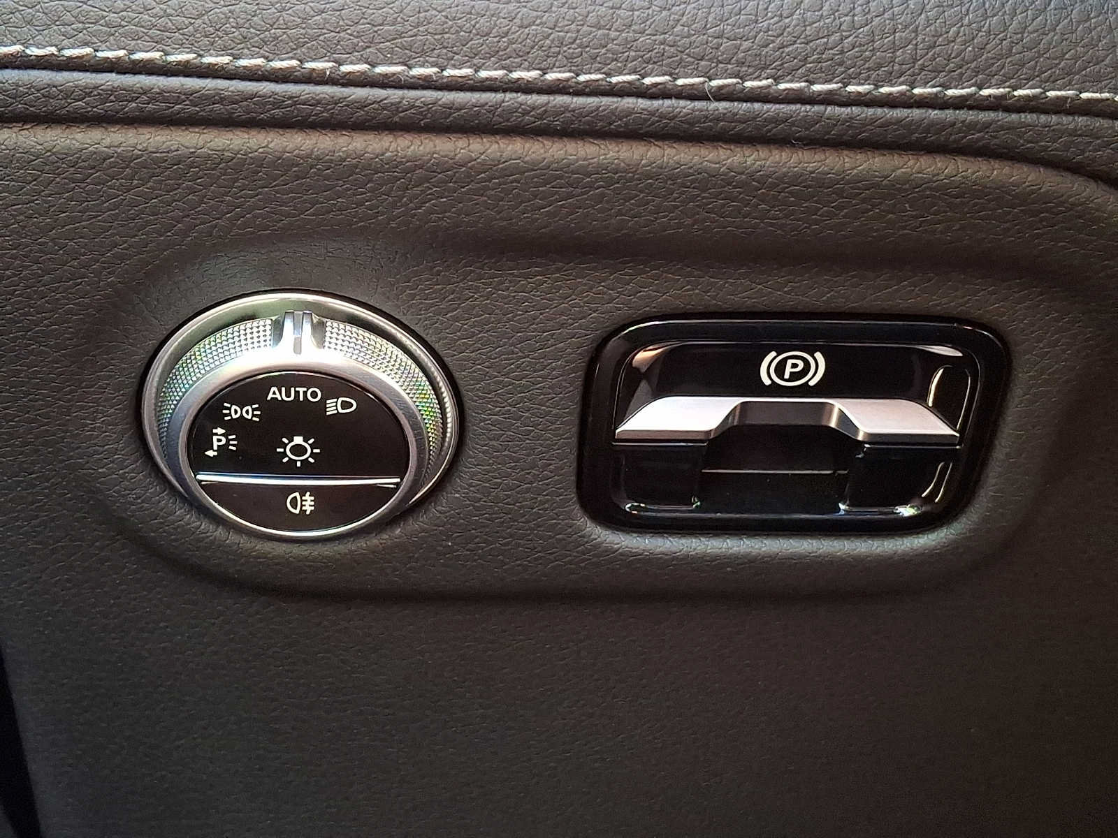 Certified 2023 Mercedes-Benz EQS 580 4MATIC SUV image 23