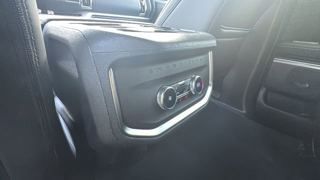 Used 2025 Ford Expedition Platinum AWD/4WD image 25
