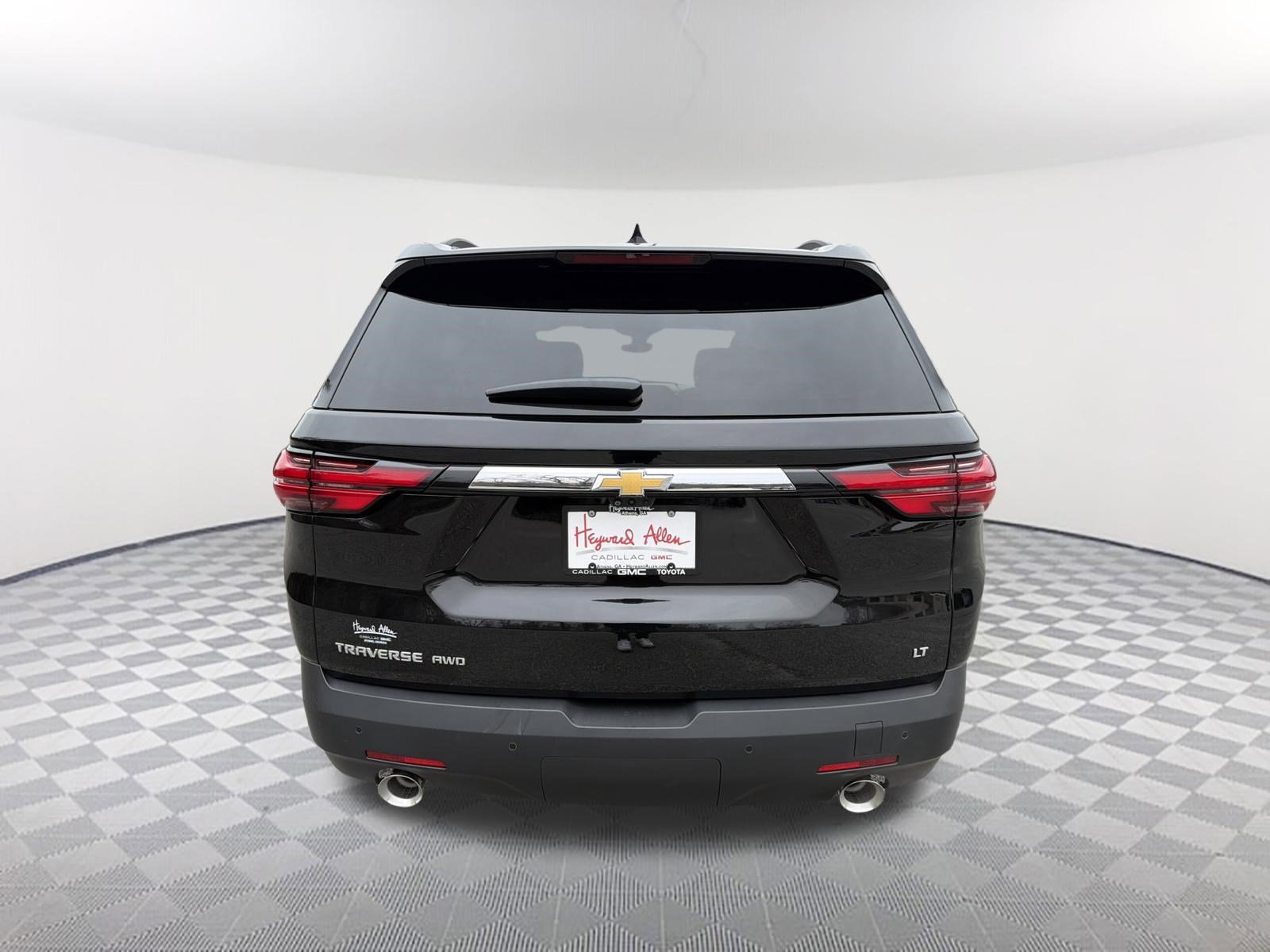 Used 2023 Chevrolet Traverse LT w/ LT Premium Package image 7