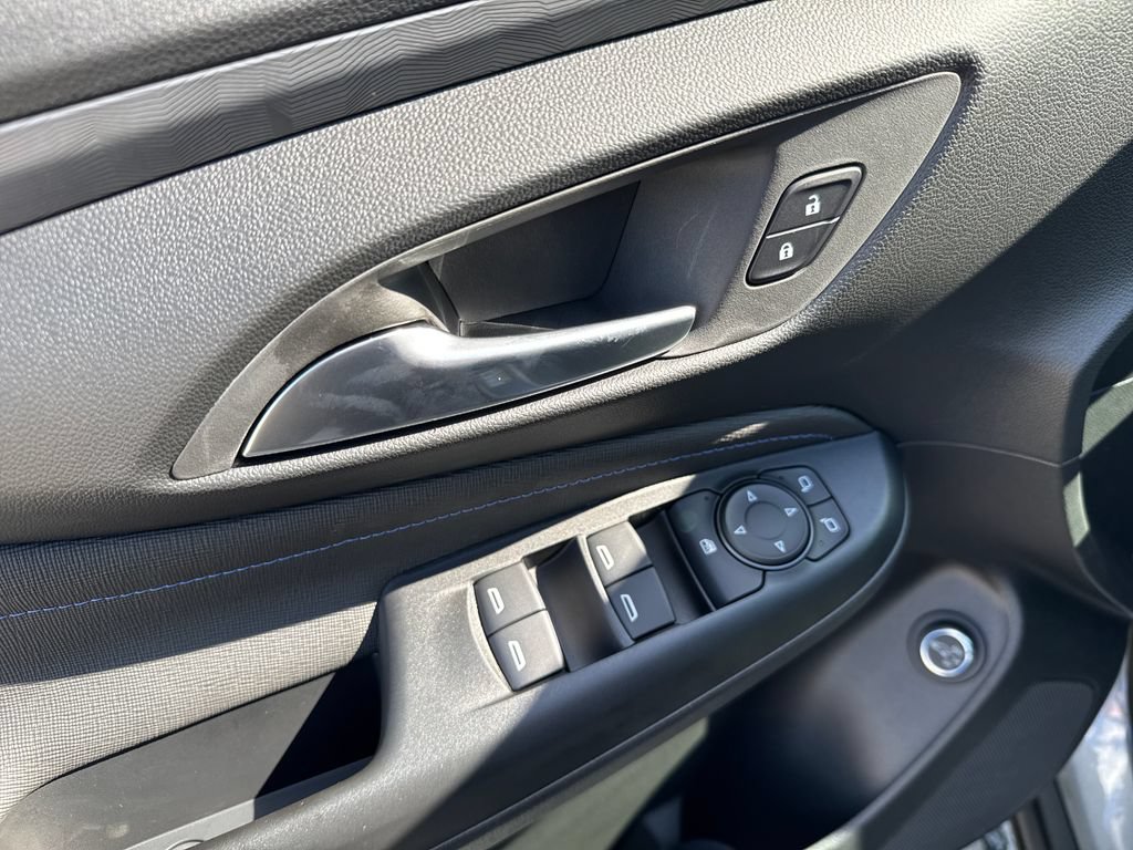New 2026 Buick Envista Sport Touring w/ Convenience I Package FWD image 17